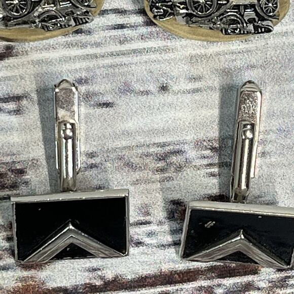 Vintage Set of 4 Mens Cufflinks Antique Cars Circles Mother of Pearl Gold Silver - Picture 10 of 10